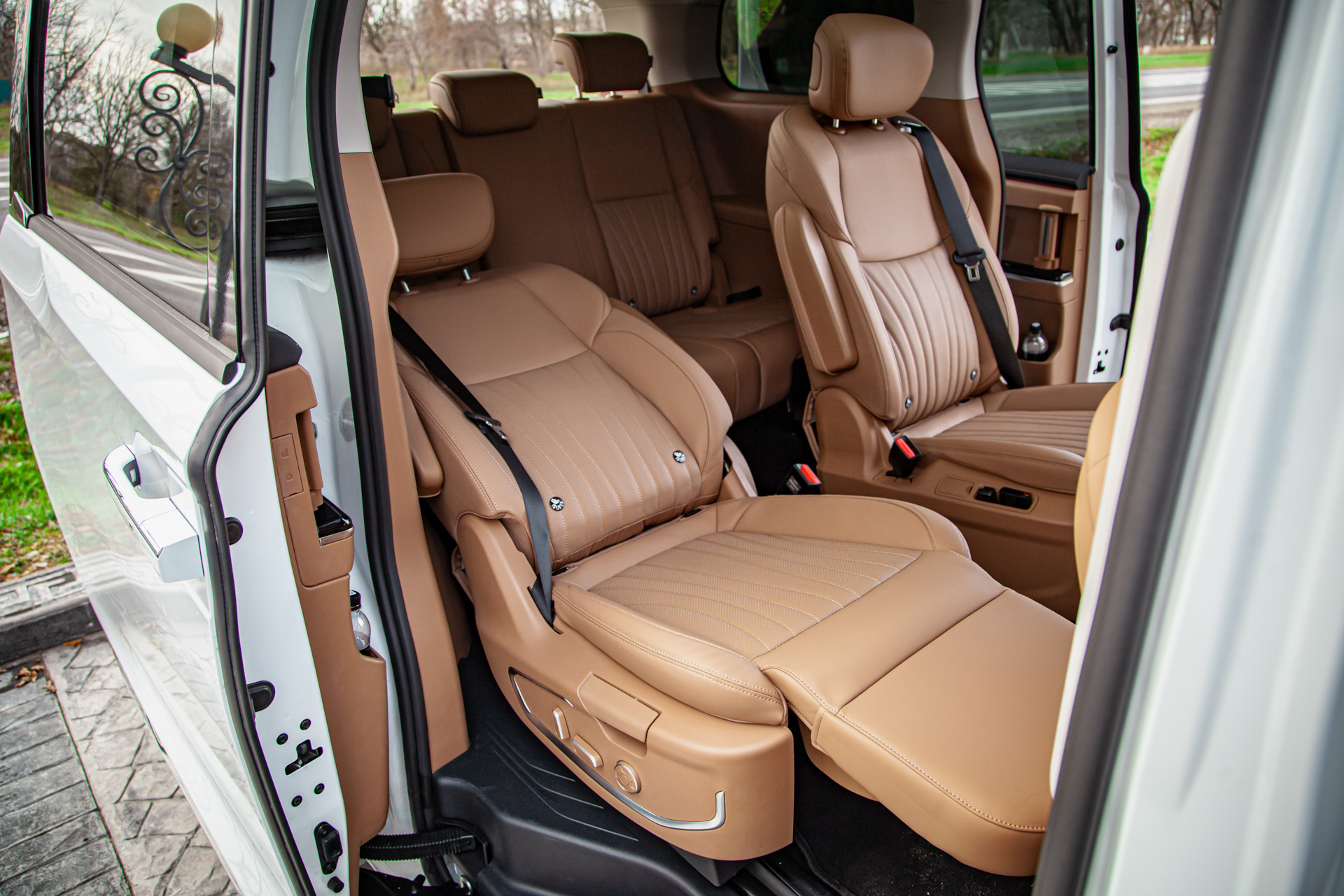 Интерьер JAC RF8
